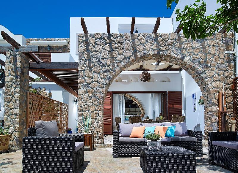Haraki Villas Charaki Exterior foto